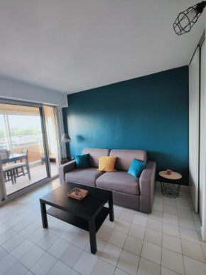 Studio Fréjus Plage l Clim l WiFi l Parking privé